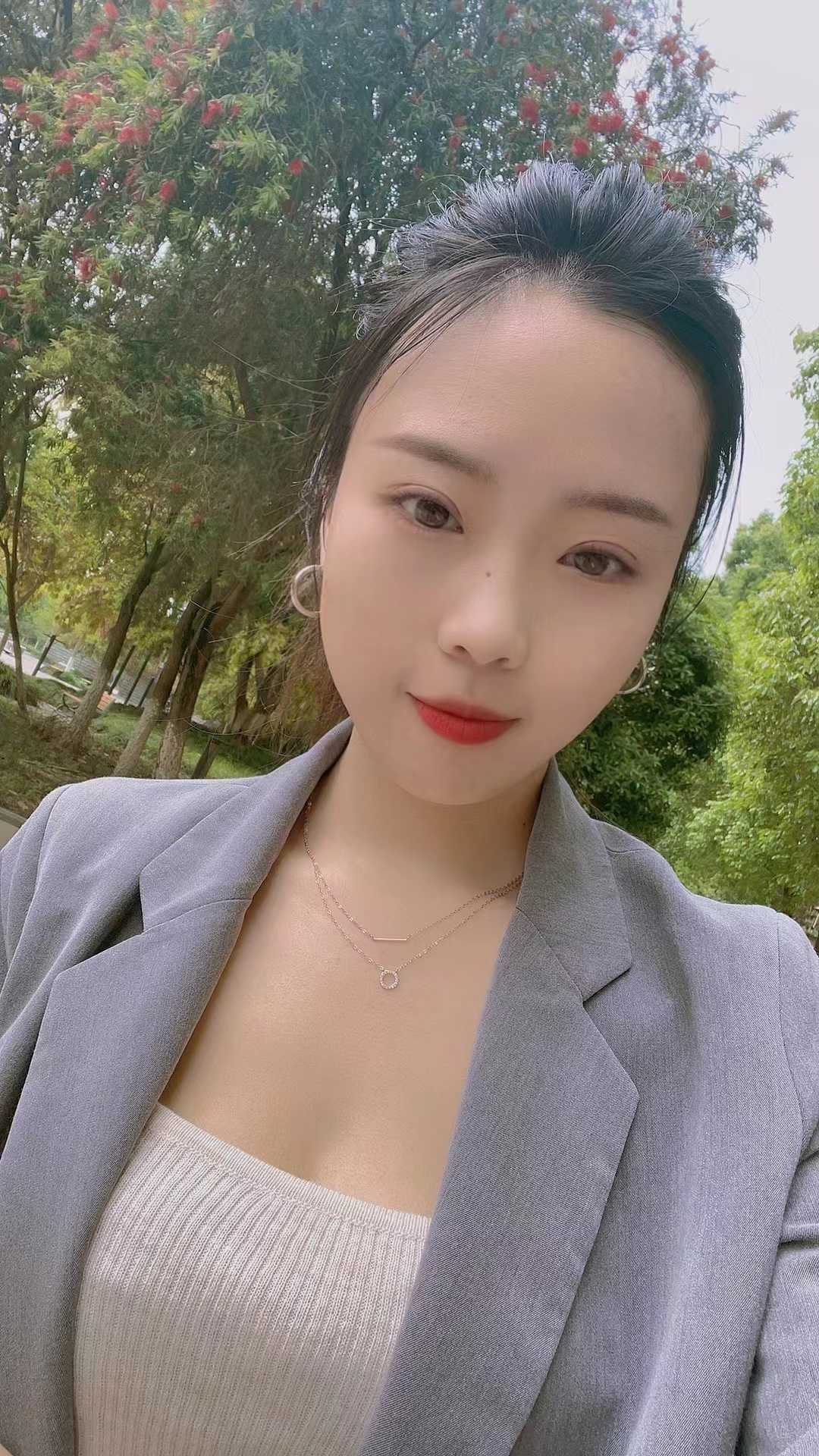 不机车的湖南妹子